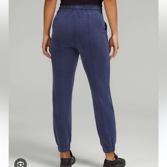 Lululemon softstreme high rise jogger - Picture 6 of 7